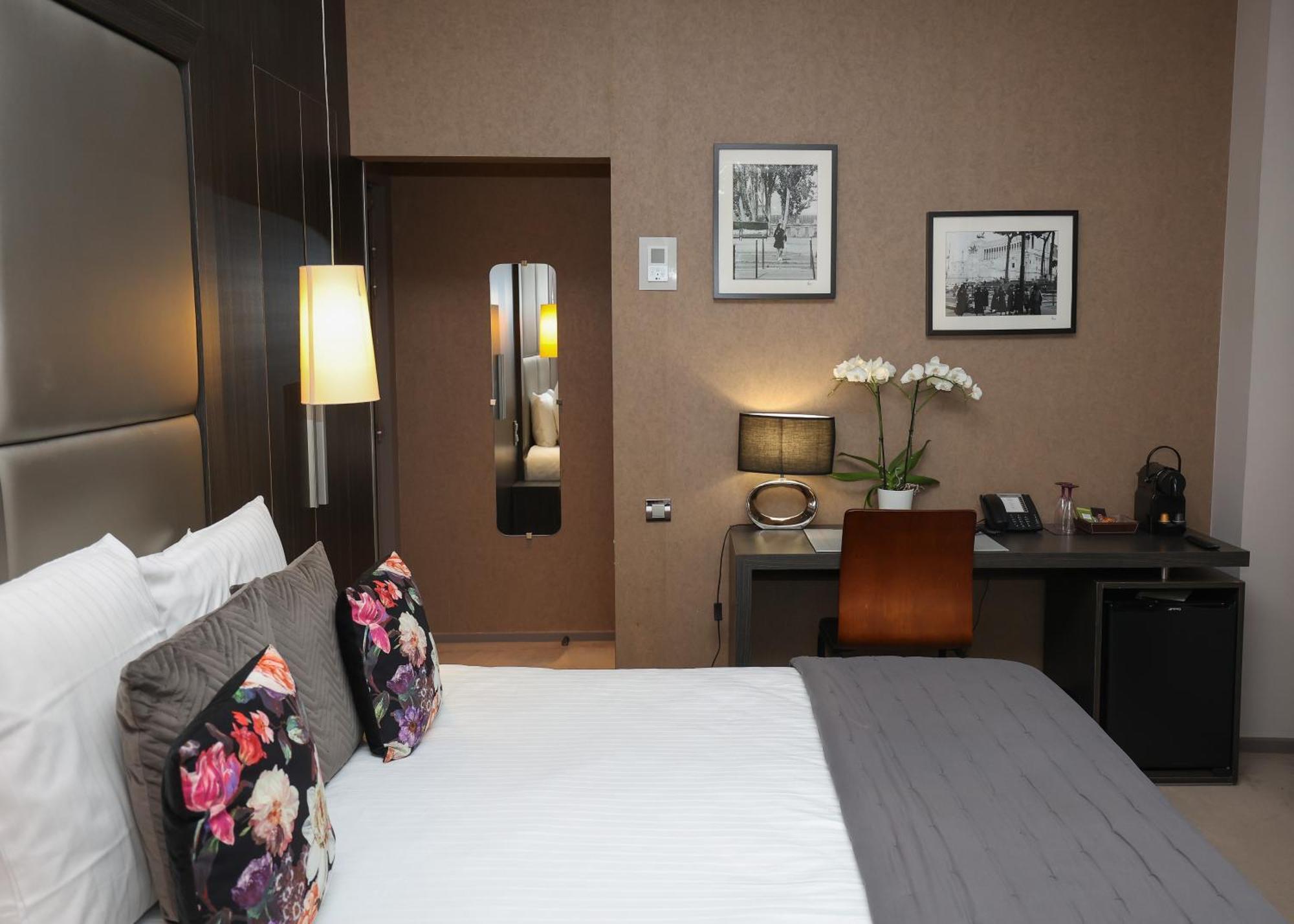 Hotel Chateau De Lacan Brive-la-Gaillarde Bagian luar foto