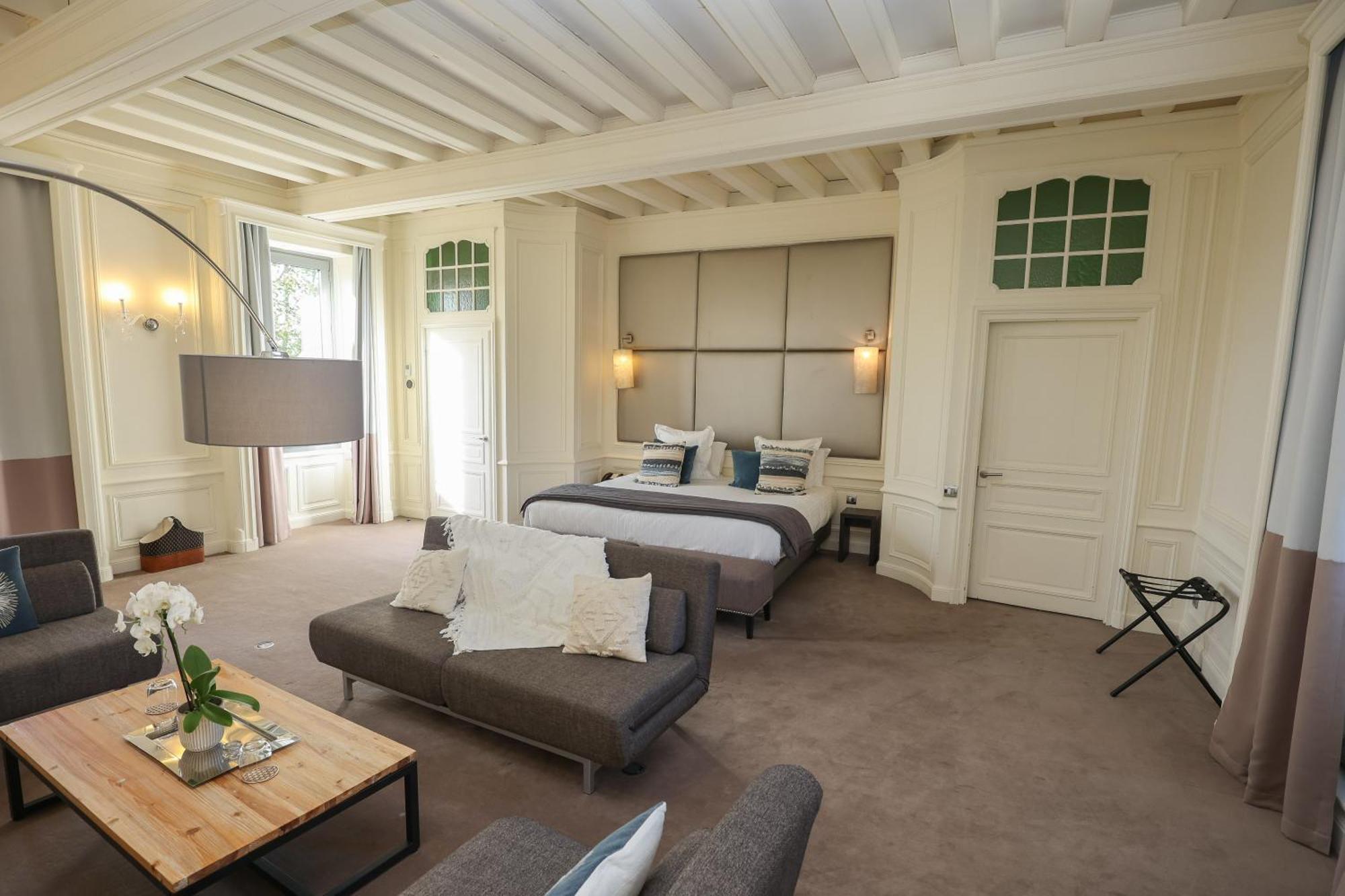 Hotel Chateau De Lacan Brive-la-Gaillarde Bagian luar foto