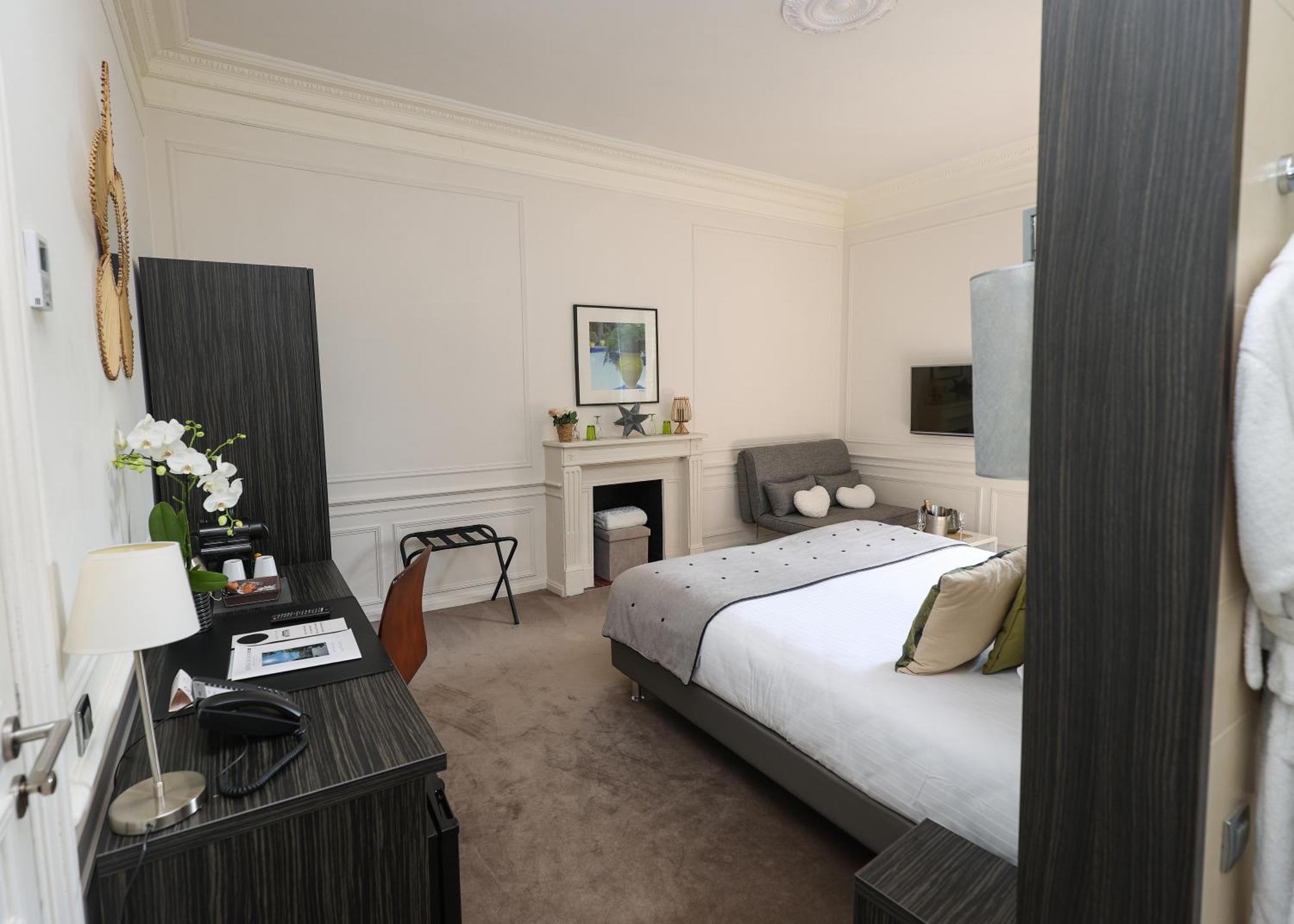 Hotel Chateau De Lacan Brive-la-Gaillarde Bagian luar foto