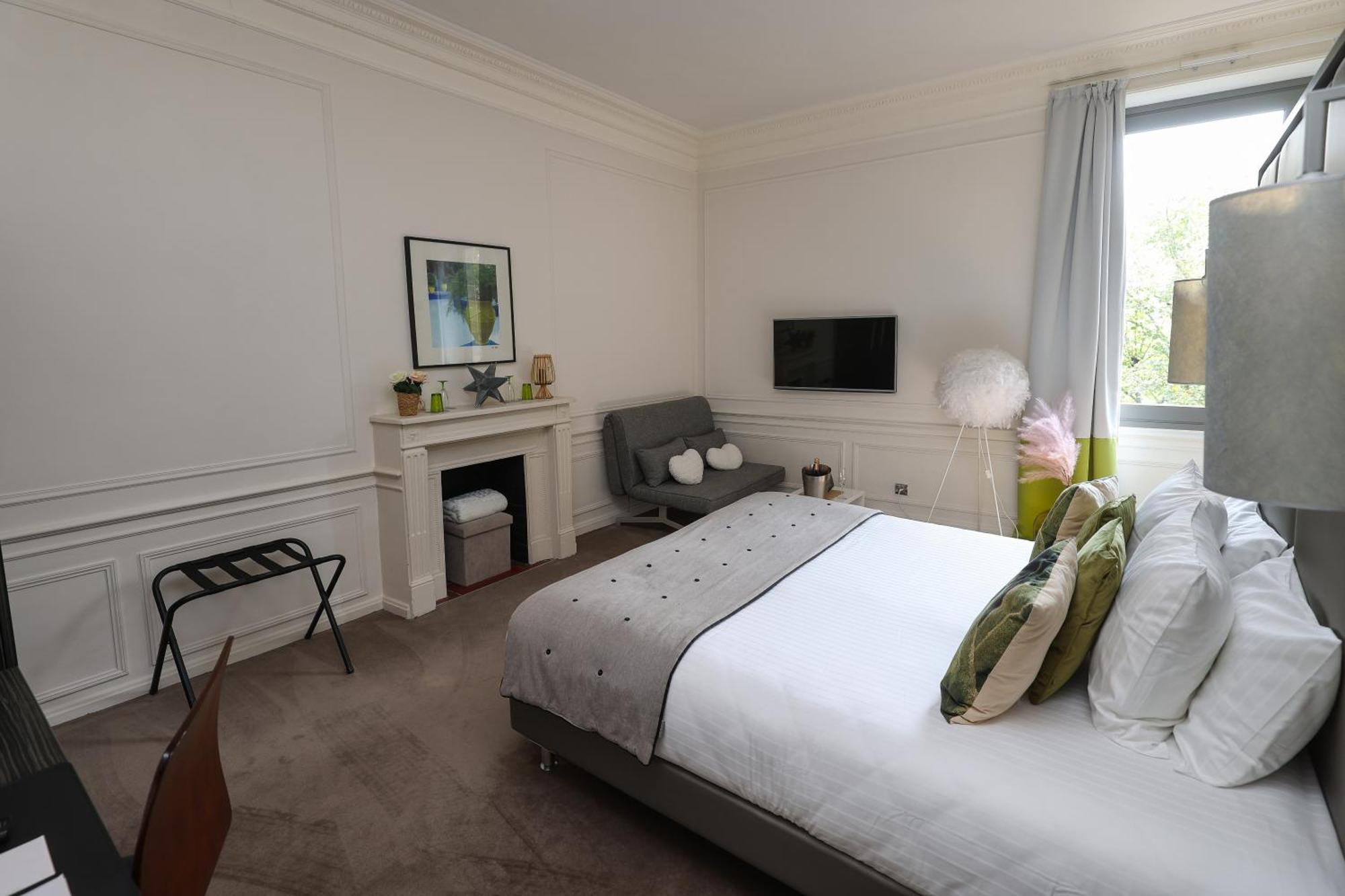 Hotel Chateau De Lacan Brive-la-Gaillarde Bagian luar foto