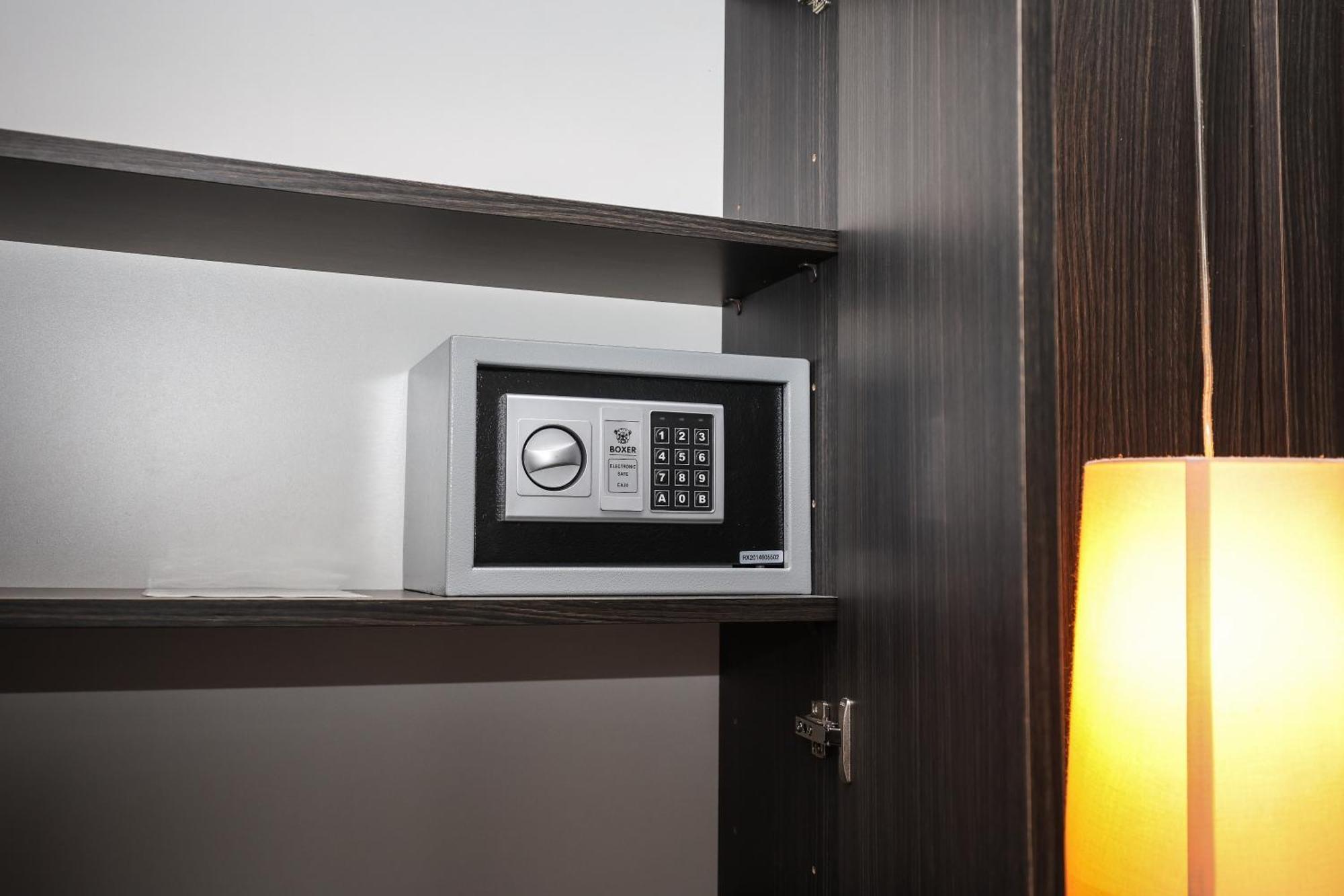 Hotel Chateau De Lacan Brive-la-Gaillarde Bagian luar foto